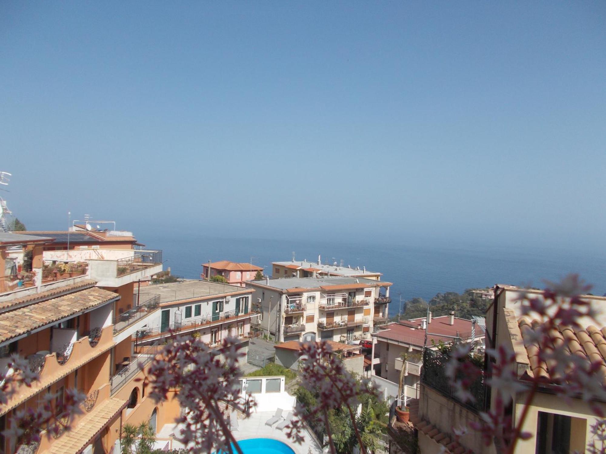Il Melograno Apartment Taormina Luaran gambar